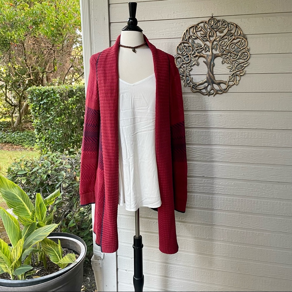 GUC CAbi Joy Cardigan Sweater #897, Sz M, Blue & Red
